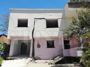 Heyelan bir mahalleyi yok etti: 15 ev yıkıldı Heyelan bir mahalleyi yok etti: 15 ev yıkıldı