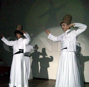 SEMAZEN GÖSTERİLERİ BEĞENİ İLE İZLENDİ SEMAZEN GÖSTERİLERİ BEĞENİ İLE İZLENDİ