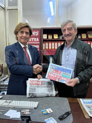 Gazeteci bakanlardan Gne gazetesine anlaml ziyaret