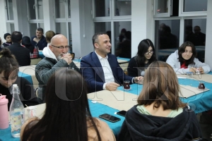 Genlik bizim umudumuz,  istikbalimiz