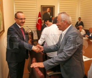Vali Yavuz, Muhtarlarn Dertlerini Dinledi