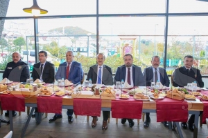 Vali Yavuz, Fatsal Muhtarlarla Bir araya geldi
