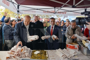 Fatsa Hamsi festivalinde 10 ton hamsi tketildi