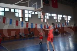 YAZ SPOR OKULLARI FATSA'DA TRENLE BALADI