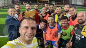 Ba�kan Kibar, gen�lerle hal� sahada bulu�tu