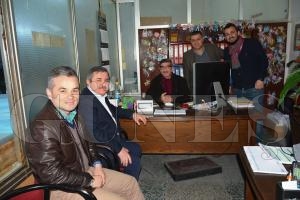 BAŞKAN ANLAYAN'DAN GÜNEŞ GAZETESİNE 46. YIL ZİYARETİ BAŞKAN ANLAYAN'DAN GÜNEŞ GAZETESİNE 46. YIL ZİYARETİ