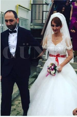 AZİZE VE MEHMET’İN MUTLU GÜNÜ AZİZE VE MEHMET’İN MUTLU GÜNÜ