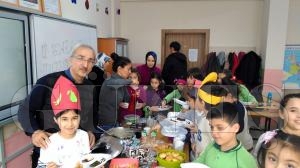 ��RENC�LER �YERL� MALI HAFTASI�NI KUTLADI