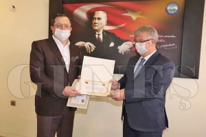 Hayırseverlere teşekkür belgesi verildi... Hayırseverlere teşekkür belgesi verildi...