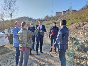 Okul arazisini teslim aldılar Okul arazisini teslim aldılar