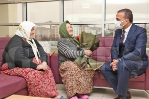 Başkan Etem Kibar Huzur evini ziyaret etti.. Kibar “Yaşlılarımızın her zaman yanındayız” Başkan Etem Kibar Huzur evini ziyaret etti.. Kibar “Yaşlılarımızın her zaman yanındayız”