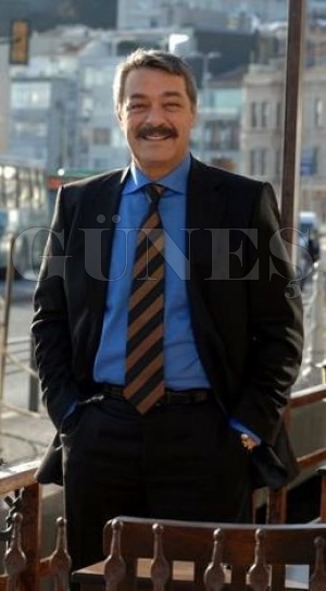 Kadir İnanır: Barıştan Başka Çaremiz Yok Kadir İnanır: Barıştan Başka Çaremiz Yok