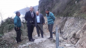 Taşcı: “Yolun en kısa zamanda ulaşıma açılması için yetkililerden söz aldık” Taşcı: “Yolun en kısa zamanda ulaşıma açılması için yetkililerden söz aldık”