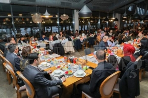 Depremzede aileler gönül sofrasında buluştu Depremzede aileler gönül sofrasında buluştu