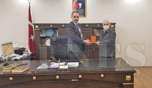 Emekli olan hocalara plaket verildi