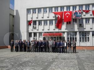19 Mayıs Atatürk’ü Anma Gençlik ve Spor Bayramı Kutlandı 19 Mayıs Atatürk’ü Anma Gençlik ve Spor Bayramı Kutlandı