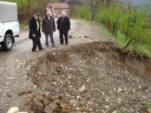 KAYMAKAM YURDAER KY ZYARETLERN SRDRYOR