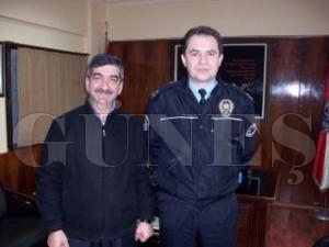 GAZETEM�Z'DEN YEN� EMN�YET M�D�R� �MER AKAR'A Z�YARET