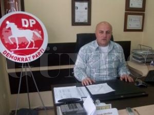 DP lE BAKANI EROLU 