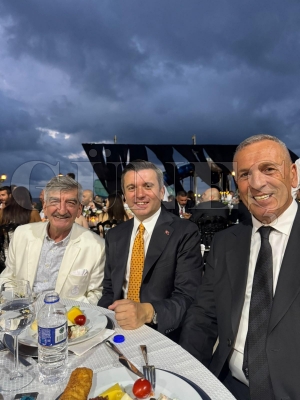 Yavuz Selim Kran, Topalolu iftinin nikhnda dostlaryla bulutu