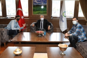 Bakan Gler srfleri arlad