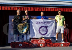 Milli sporculardan 1 altn 1 gm madalya