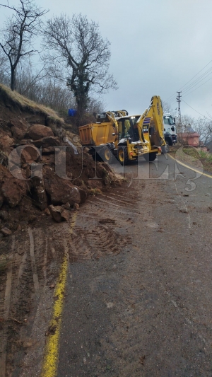 Kar sular� heyelan getirdi