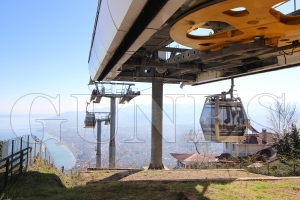 Teleferikte kabin camlar� yenilendi