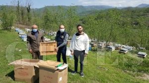 Arı yetiştiricilerine 1000 adet polen toplama tuzağı dağıtıldı