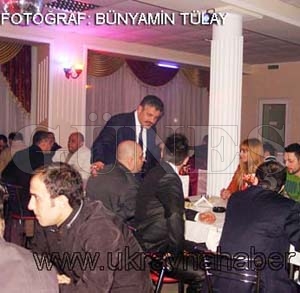 Fatsa'lı Mustafa Demirel Donetsk'te Sultan Café ve Berber Salonu açtı Fatsa'lı Mustafa Demirel Donetsk'te Sultan Café ve Berber Salonu açtı