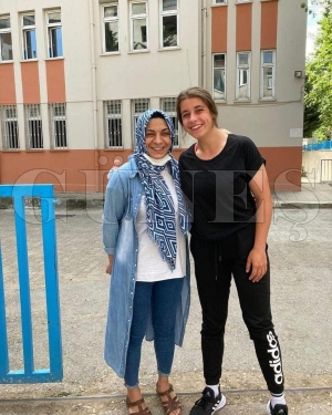 Fatsa'da anne ve kızı sınav heyecanını birlikte yaşadı... Fatsa'da anne ve kızı sınav heyecanını birlikte yaşadı...