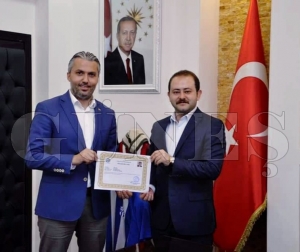 Müdür Hasan Acu'ya başarı belgesi verildi Müdür Hasan Acu'ya başarı belgesi verildi