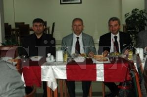 KAYMAKAM YURDAER VE RESM DARE AMRLER MED TECHTE BR ARAYA GELD