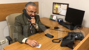 BAŞKAN BU KEZ BEYAZ MASADA TELEFONLARI CEVAPLADI BAŞKAN BU KEZ BEYAZ MASADA TELEFONLARI CEVAPLADI