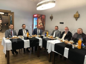 Oto Galericiler iftar yemeğinde buluştu Oto Galericiler iftar yemeğinde buluştu