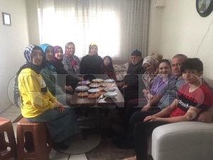 Başkan Serdar ve yönetim ev ziyaretlerini sürdürüyor Başkan Serdar ve yönetim ev ziyaretlerini sürdürüyor