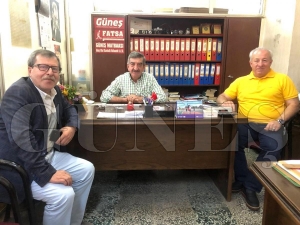 İki eski belediye başkanın oğullarından ziyaret İki eski belediye başkanın oğullarından ziyaret