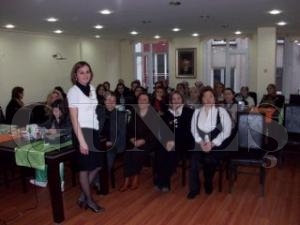 BAYANLARA A�LE ��� �LET���M SEM�NER�