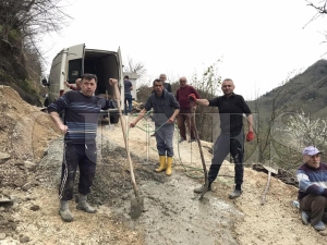 Dayanışmayla hizmet yapıyorlar Dayanışmayla hizmet yapıyorlar