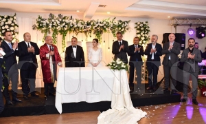 Varan ve Kibar ailelerinin mutlu günü.. Melike ve İsmail Kibar hayatlarını birleştirdi Varan ve Kibar ailelerinin mutlu günü.. Melike ve İsmail Kibar hayatlarını birleştirdi