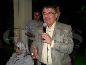 İDRİS NAİM ŞAHİN “BEN HER ŞEYİN FARKINDAYIM” İDRİS NAİM ŞAHİN “BEN HER ŞEYİN FARKINDAYIM”
