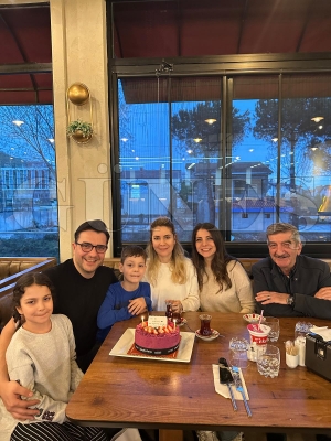 Altuntaş ailesi 2 mutluluğu birlikte yaşadı Altuntaş ailesi 2 mutluluğu birlikte yaşadı