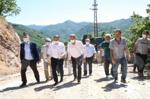 Uzundere zmlce mevkiinde konforlu beton yol sevinci