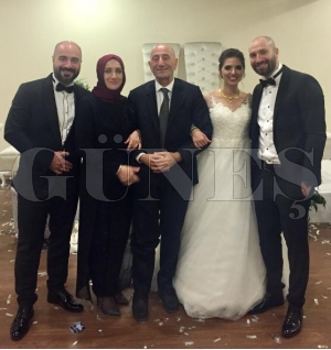 Sümeyye İle Uğur’un En Mutlu Günü Sümeyye İle Uğur’un En Mutlu Günü