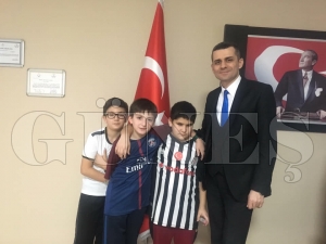 Bu öğrenciler alkışlanır Bu öğrenciler alkışlanır