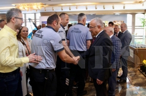 Bakan Hilmi Gler, personelle bayramlat