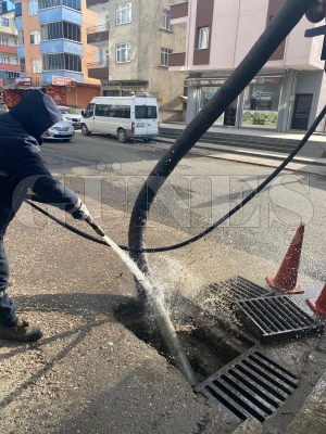 Ordu�da dere yataklar� ve mazgallar temizleniyor