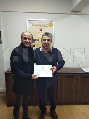 136 Ünite Kan Bağışında bulunan okula Teşekkür Belgesi verdi 136 Ünite Kan Bağışında bulunan okula Teşekkür Belgesi verdi