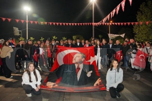 Fatsa�da Cumhuriyet co�kusu caddelere ta�t�