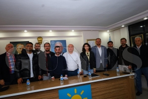 �Yi parti de g�rev teslimi ger�ekle�ti